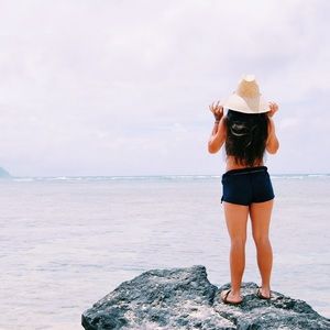 Meet your Posher, Olivia